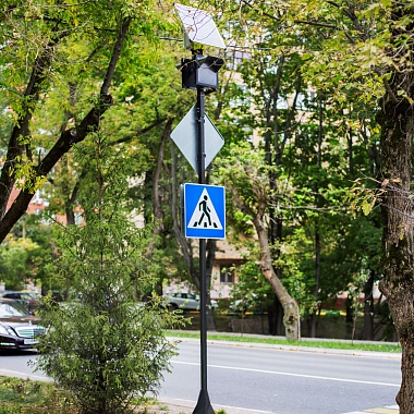 Universal road sign support
